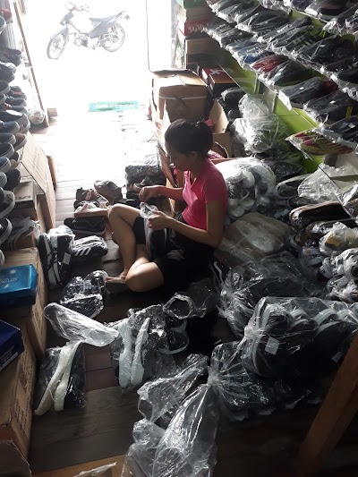Photos of AMOZA SEPATU