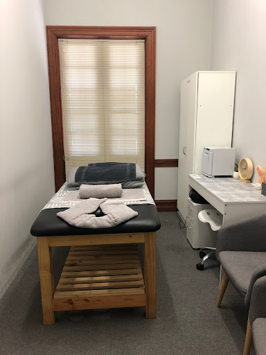 Aromae Massage & Cupping Services