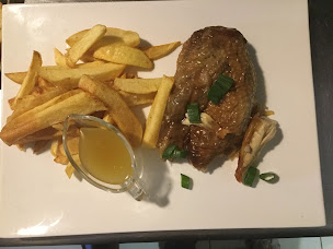 Photo n°33 de AU BELLIFONTAIN à Fontainebleau (Restaurant français)