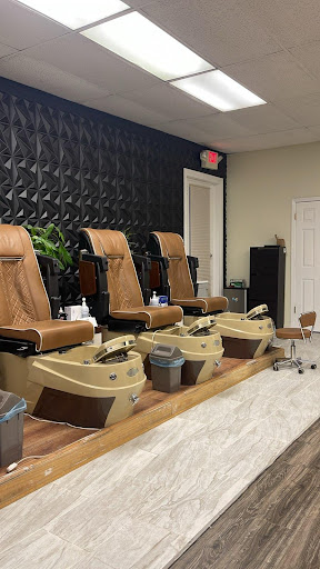 Salon Lovely Lash Nail & SPA Gallery - United States