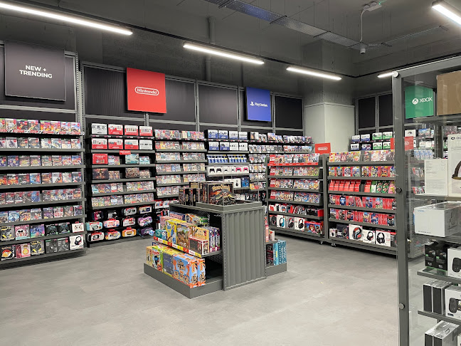 Sports Direct - Sporting goods store