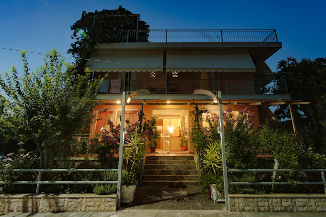 Hotel Loula Rooms and Apartments - Καμένα Βούρλα