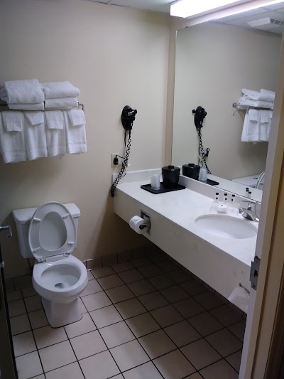 Photos of Country Inn & Suites By Carlson, Lumberton, NC