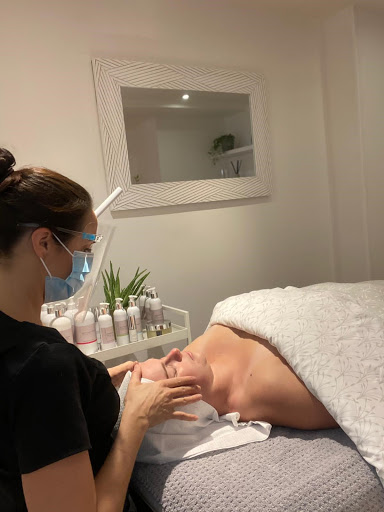 Katherine's Beauty and Wellbeing - Thumbnail