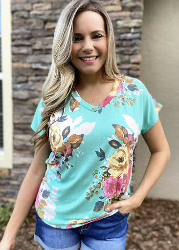 Chloe + Co - Visual