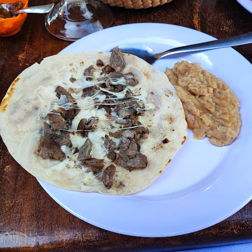 Restaurant QUE LINDO Y QUE RICO