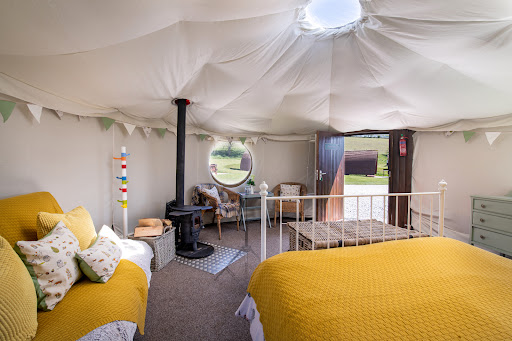 Humble Bee Farm Glamping, Camping, Holiday Cottages Book: Direct for Best Prices - Thumbnail