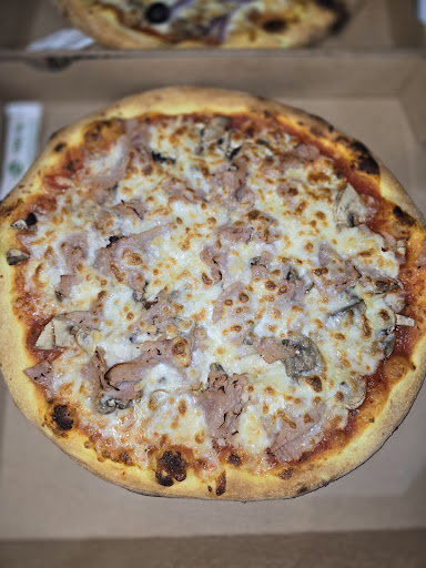 Photo 4 - Mer's pizza