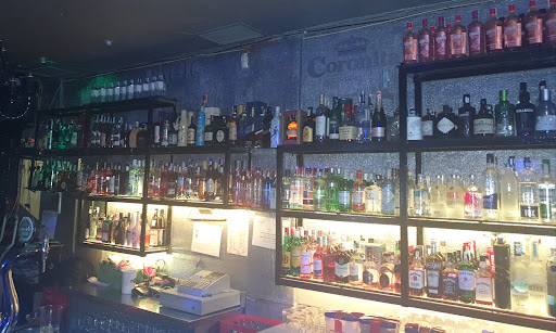 Gin & Ron (Disco Pub)