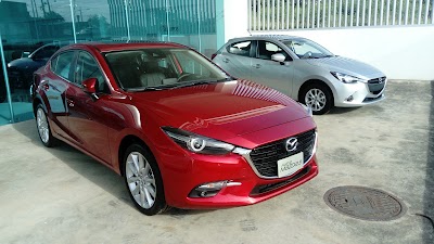 Photos of Mayorautos Mazda