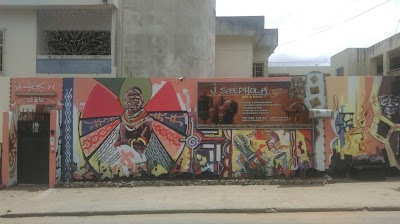 Photos of J. STEPHOLY Art & D&eacute;co
