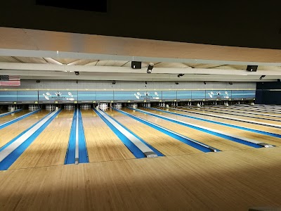 Holiday Lanes Bowling Center