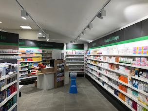 Photo n°11 de Pharmacie des 13 Vents à Saint-Gervais-sur-Mare (Pharmacie)