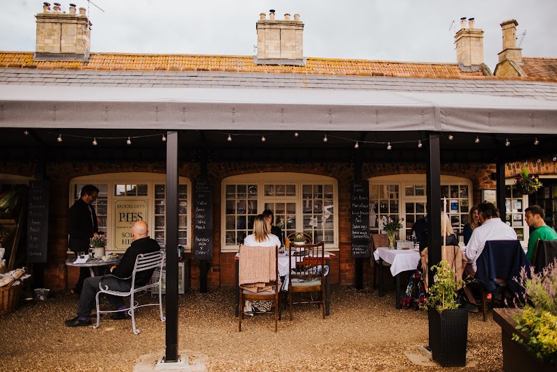 Canvasman Limited photo 2