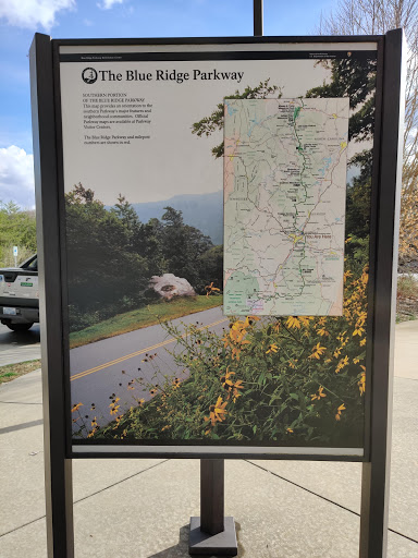 Blueridge Parkway Visitor Center Parking Lot Gallery - United States