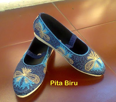 Photos of Sepatu Bordir