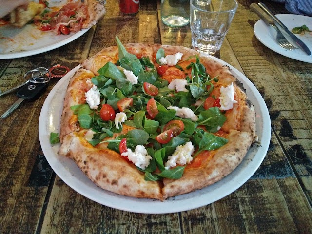 Dante's Woodfired Pizzeria