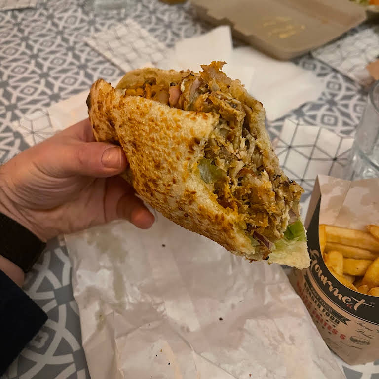 Ekin drapeau - Restaurant De Döner Kebab à Dijon