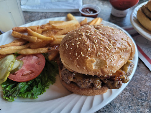 Amore’s Grill and Spirits - Thumbnail