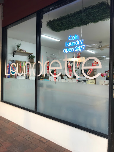 Mansfield Laundrette Logo