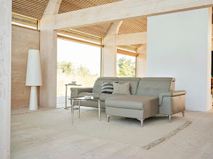 Photo n°31 de Espace Stressless Bourges - Fauteuil relax - Canapés à Saint-Germain-du-Puy (Magasin de meubles de bureau)