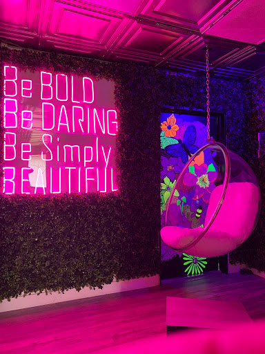 Hello Beautiful Lash Bar & Spa - Thumbnail