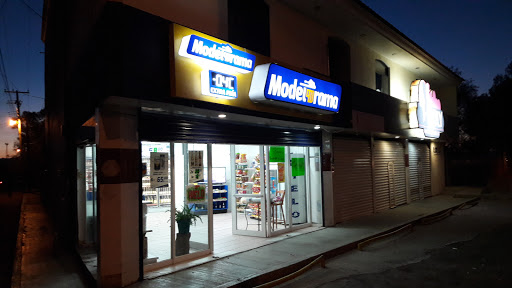 Modelorama "Los Topes"