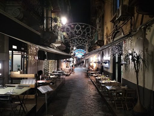Mr Hyde Pub - Visual