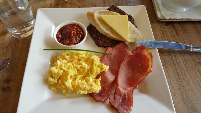 Builín Blasta Cafe & Bakery