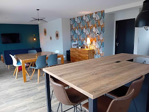 Photo n°22 de EB Peinture Décoration à Trémorel (Tapissier décorateur)