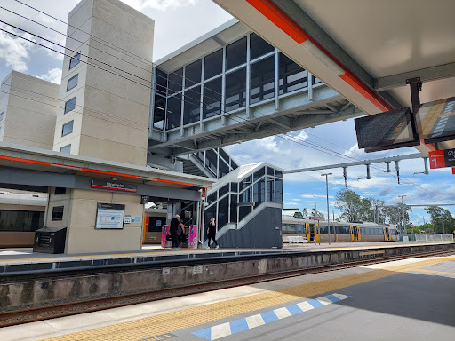 Strathpine station - Visual
