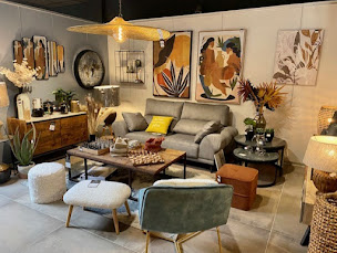 Photo n°1 de LE GRENIER MALIN - Meubles et Déco à Fontenay-le-Comte (Magasin de canapés)