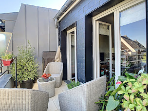 Photo n°2 de L'immobilier à Saint Cyr L'Ecole By Sophie GUIBERT à Saint-Cyr-l'École (Agent immobilier)