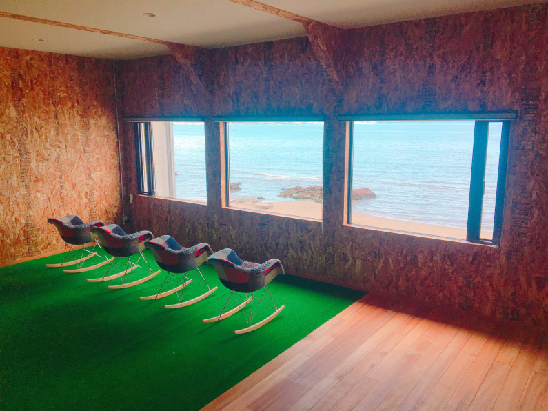 me-too イベント&コワーキングスペース