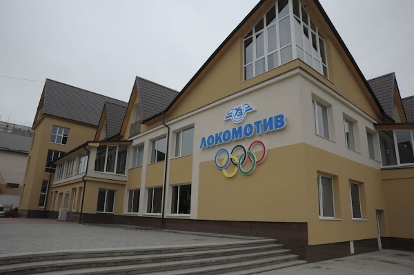 Восстановление спорткомплекса "Локомотив" в Дебальцево на особом контроле Минист