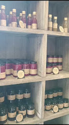 Photo n°2 de Piments et moutardes du Périgord - Magasin de producteur - Epicerie fine à Thonac (Producteur de nourriture)