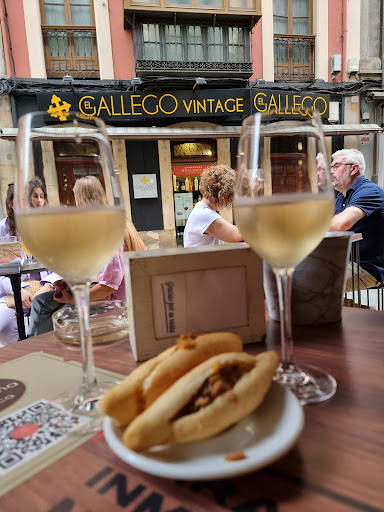 El Gallego Vintage Gallery - Spain