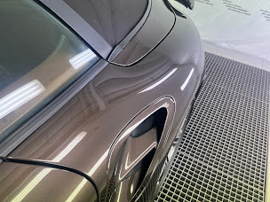 Photo n°10 de Europe Auto Carrosserie à Six-Fours-les-Plages (Atelier de carrosserie automobile)