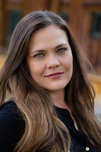 Missy Stark Schroeder, Distinction Realty Inc - Thumbnail
