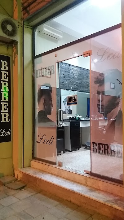 Barber Shop Ledi