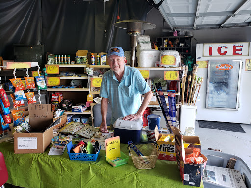 Jack's Camp Store - Visual