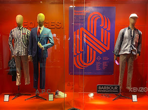 Photo n°23 de GEORGES. à Niort (Boutique de mariage)