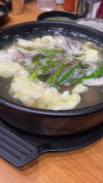 Yangji Gamjatang by null