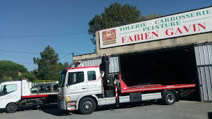 Photo n°1 de Dépanneur 24/24 carrosserie gavin à Touvérac (Atelier de réparation automobile)