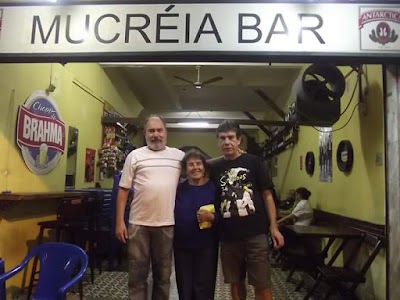 bar