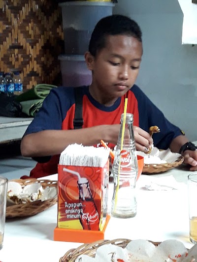 Photos of Rumah Makan Khas Sunda M. Iki