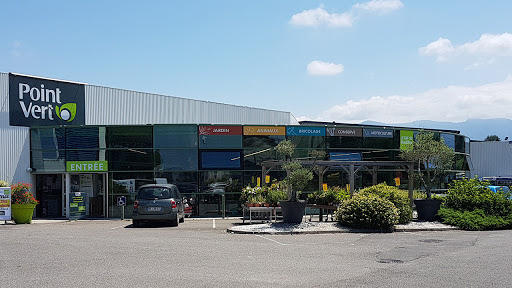 Photo de Jardinerie Sylvie Fleurs, Plantes fleuries, Potager, Poterie, Terreau, Outillage jardin à Bénéjacq (64800)