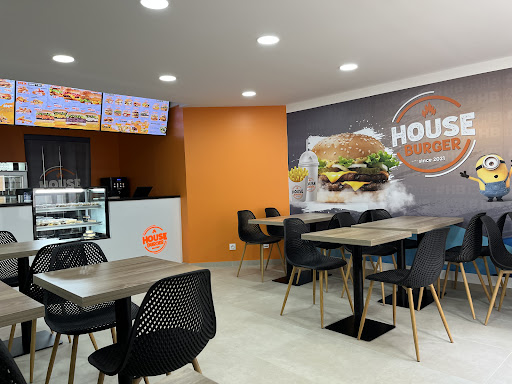 Photo 13 - Emirates Burger