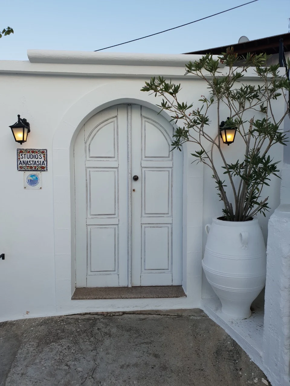 ANASTASIA STUDIOS LINDOS