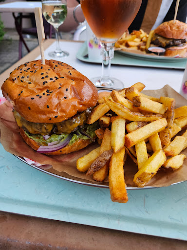 Photo 5 - NE TI BURGER